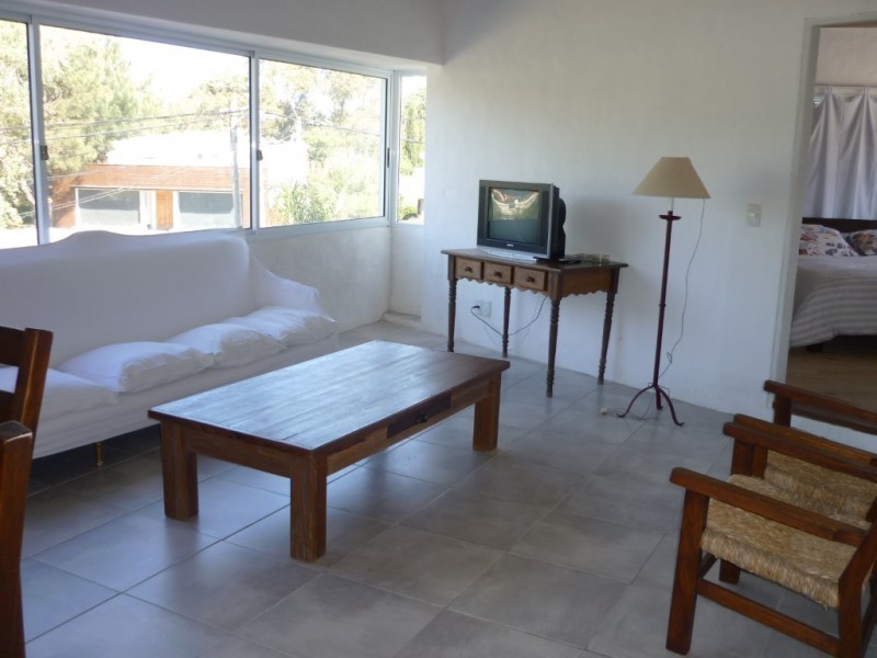 Departamento en alquiler en La Barra, planta alta cerquita de todo.